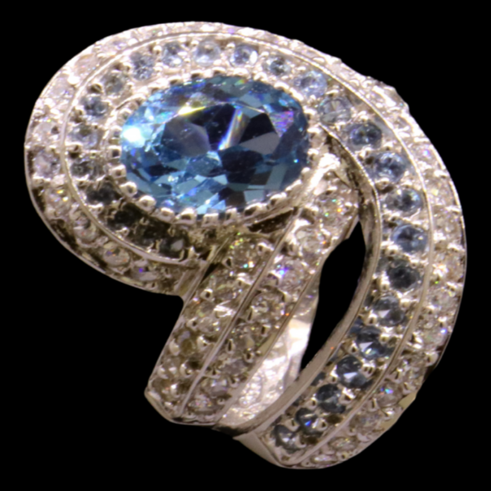 18K White Gold Ring